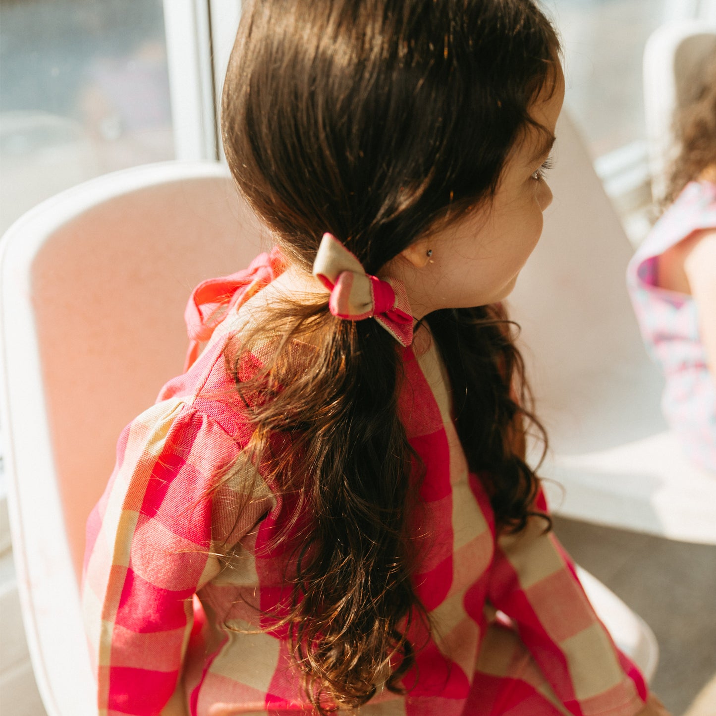 Folklore Las Ninas Medium Bow in Bold Pink