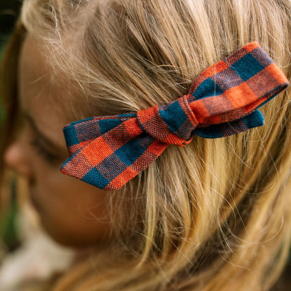 Folklore Medium Bow in Navy Peony